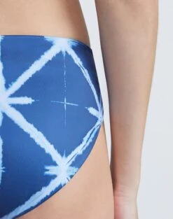 L148 Swim Shibori Print Reversible Bikini Bottom -Chic Daily Fashion a2511 swimx parisian blue multi detail2