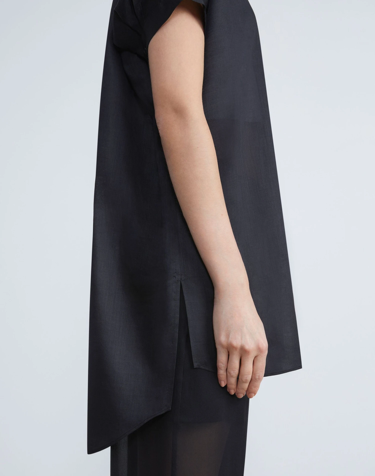 Sustainable Gemma Cloth Voile Oversized Shirt 4 Sustainable Gemma Cloth Voile Oversized Shirt - Image 4