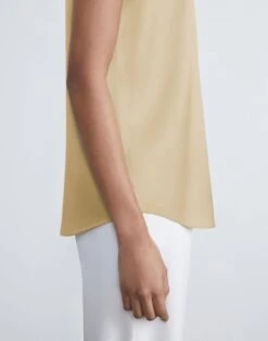 Silk Charmeuse Reversible Perla Blouse 37 Silk Charmeuse Reversible Perla Blouse -Chic Daily Fashion mbw19r 2629 dune detail2