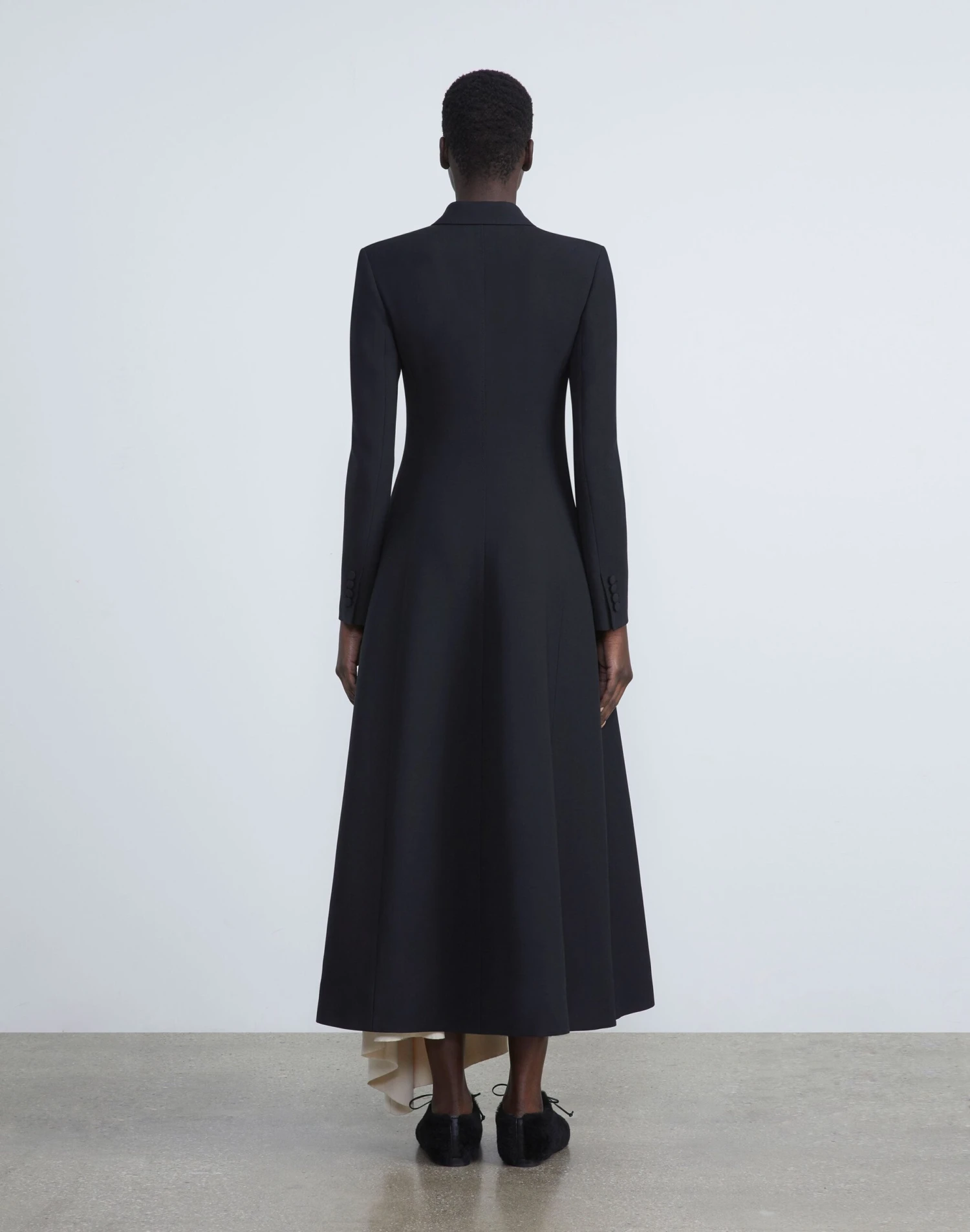 Wool-Silk Crepe Three-Button Academy Coat 4 Wool-Silk Crepe Three-Button Academy Coat - Image 4