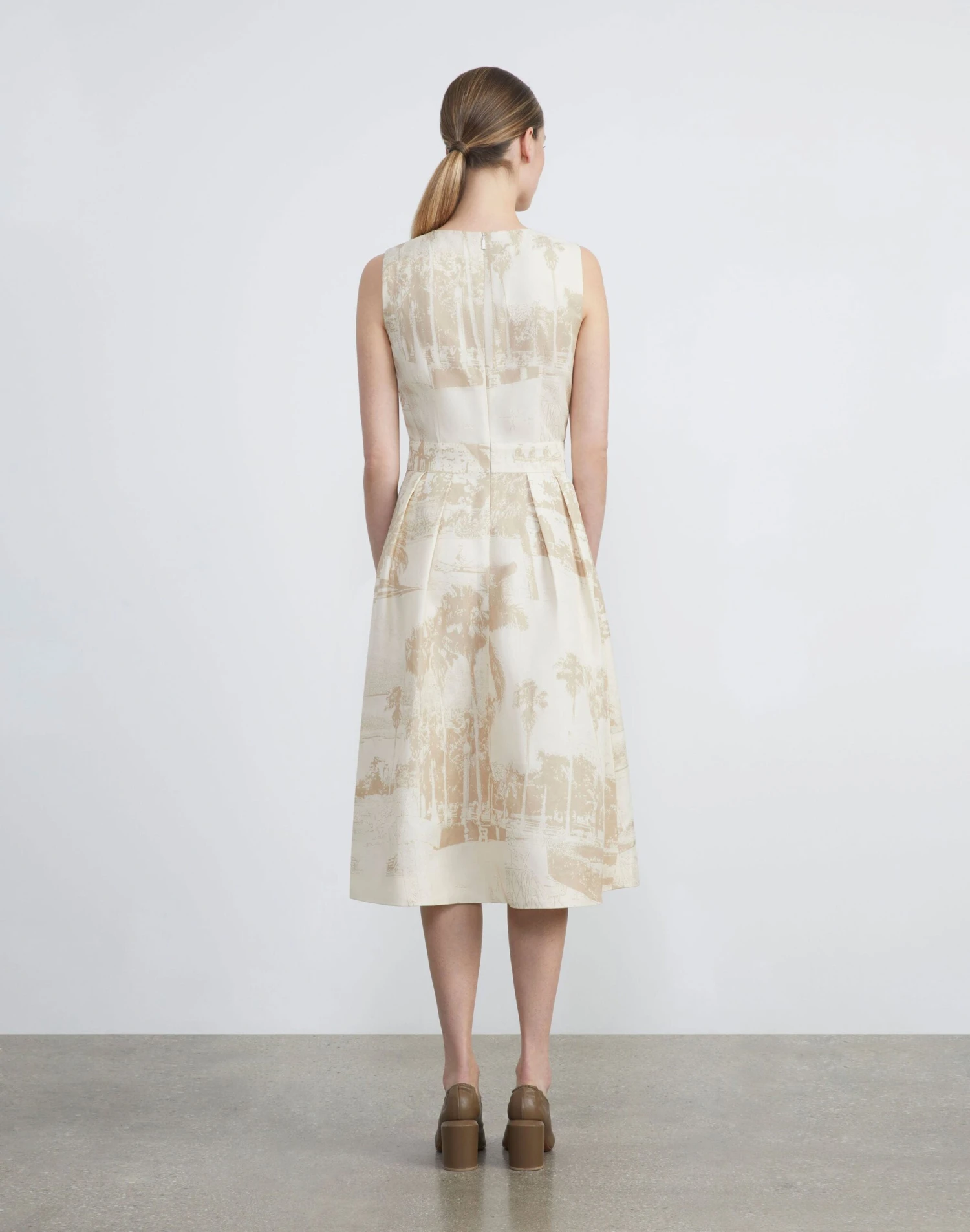 Postcards Print Viscose-Linen Fit & Flare Dress 3 Postcards Print Viscose-Linen Fit & Flare Dress - Image 3