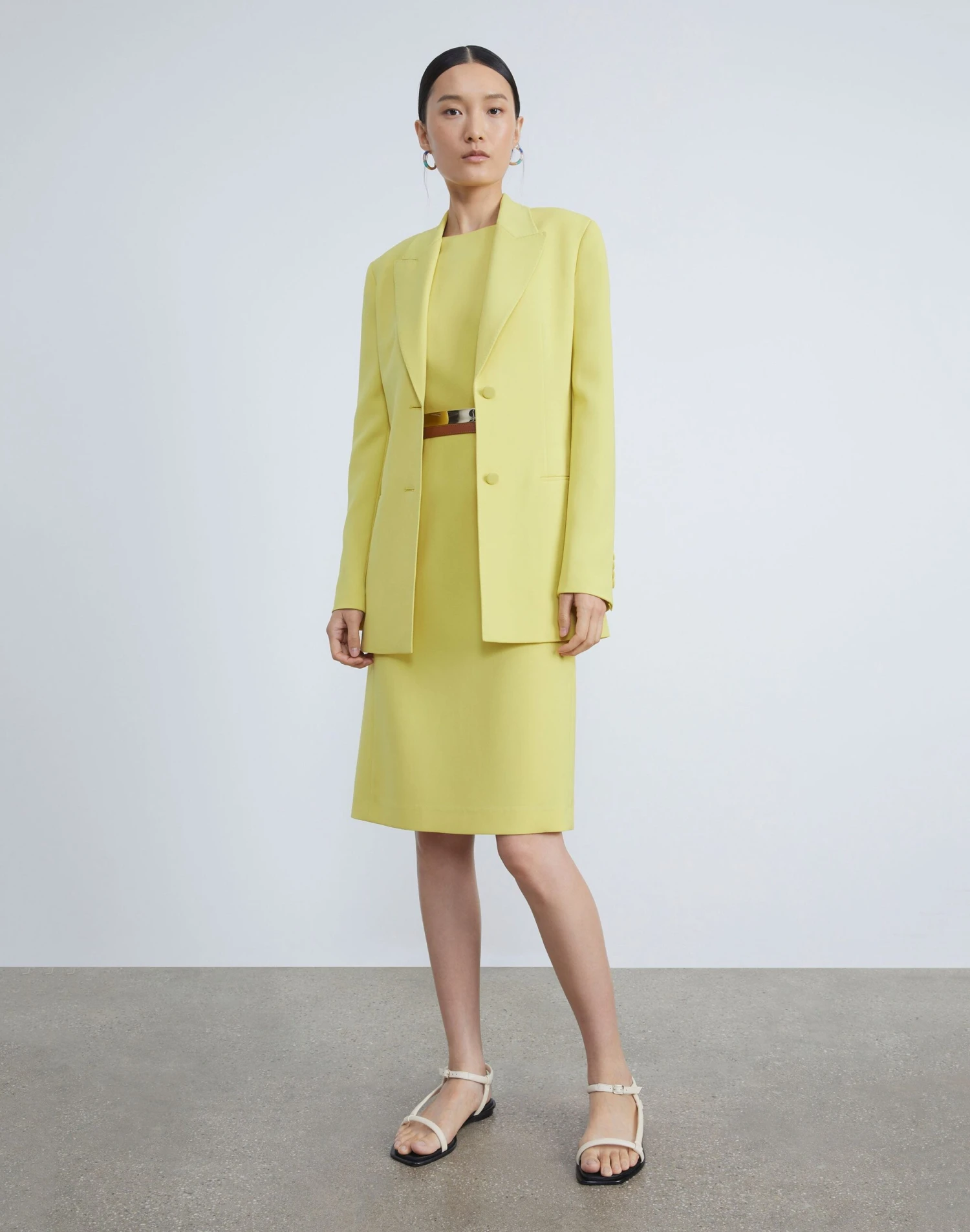 Finesse Crepe Fitted Blazer 2 Finesse Crepe Fitted Blazer - Image 2