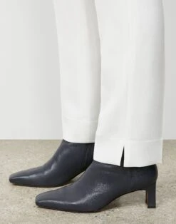 Finesse Crepe Bleecker Pant -Chic Daily Fashion mp505r 6147 cloud detail2