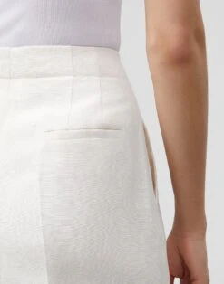 Silk-Linen Ryerson Bermuda Short 24 Silk-Linen Ryerson Bermuda Short -Chic Daily Fashion mpb52r 1g63 alabaster detail2