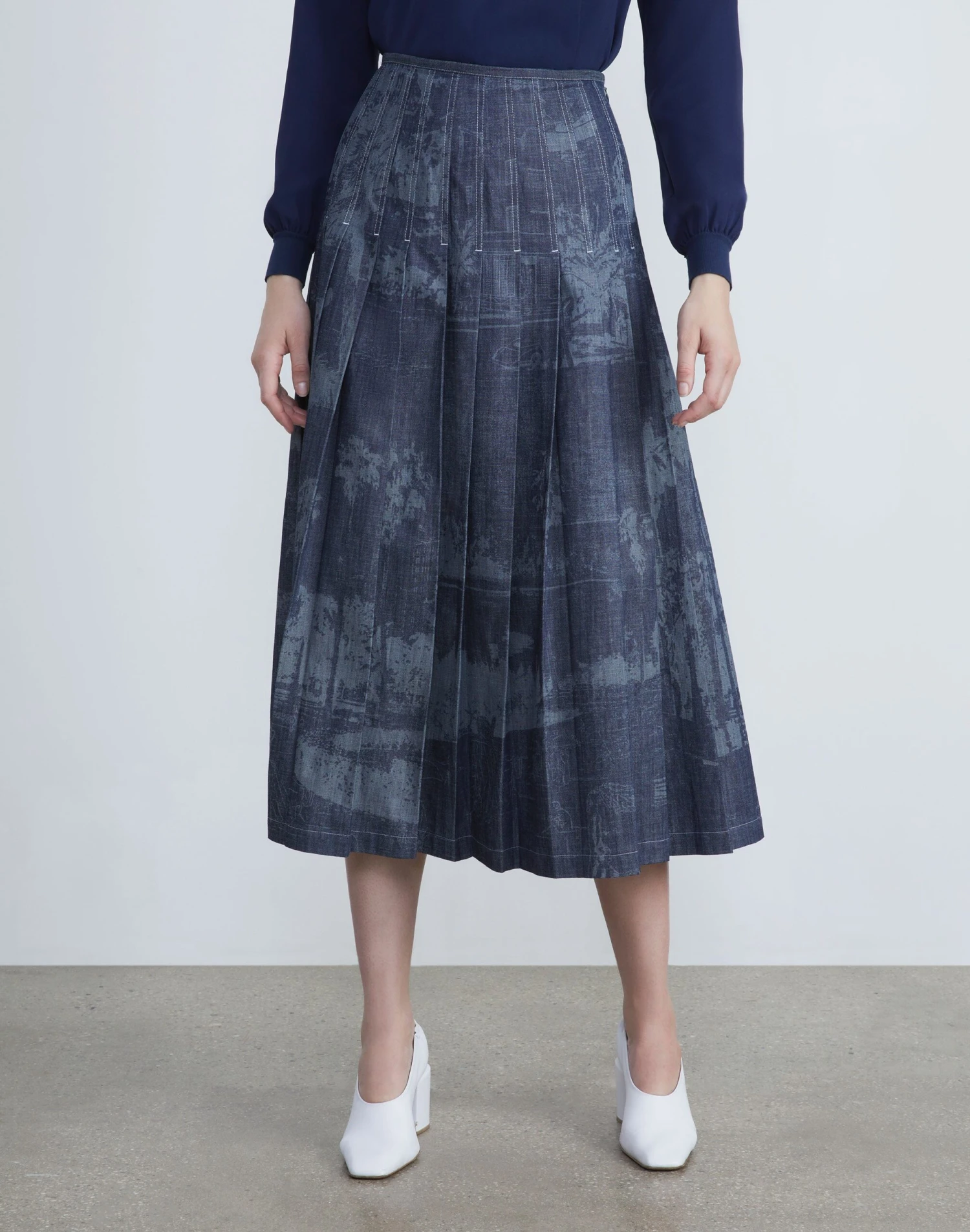 Postcards Laser Print Chambray Skirt 3 Postcards Laser Print Chambray Skirt - Image 3