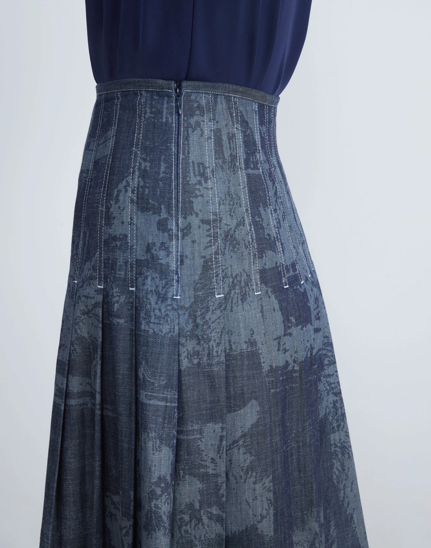 Postcards Laser Print Chambray Skirt 5 Postcards Laser Print Chambray Skirt - Image 5