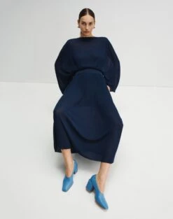 Silk Crepe Knit Pleated Skirt -Chic Daily Fashion mwcc8r ks43 midnight blue catalog